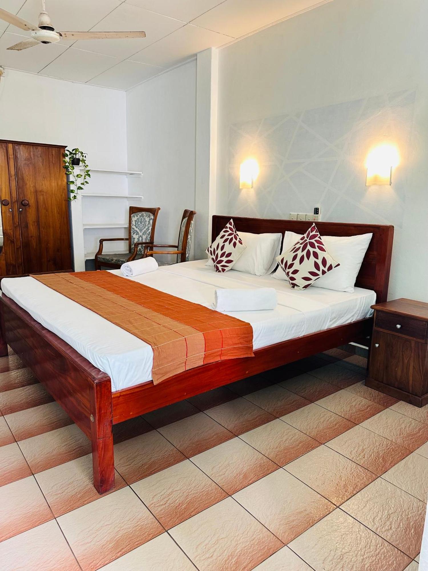 Villa 47 Хиккадува Экстерьер фото