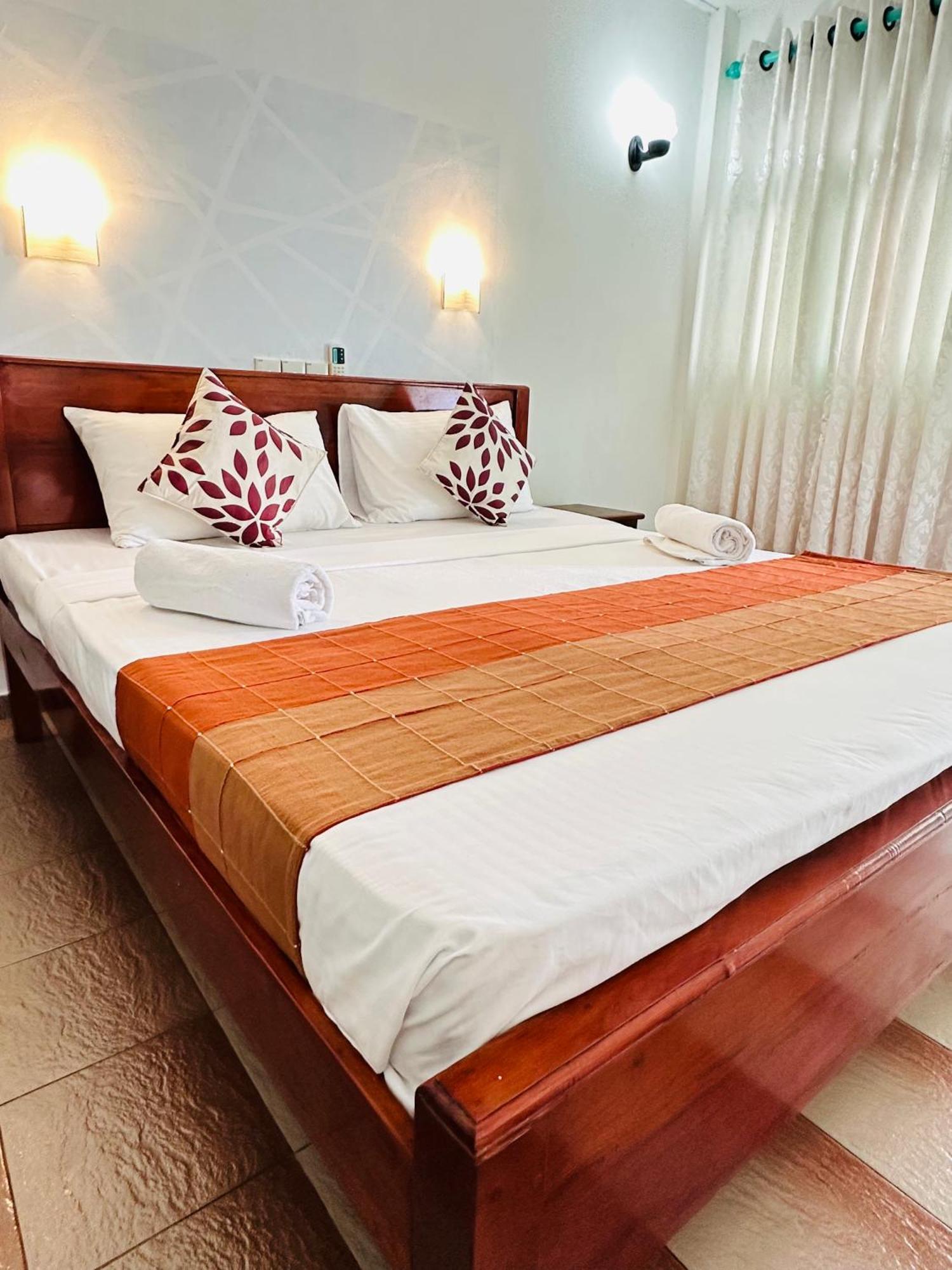Villa 47 Хиккадува Экстерьер фото