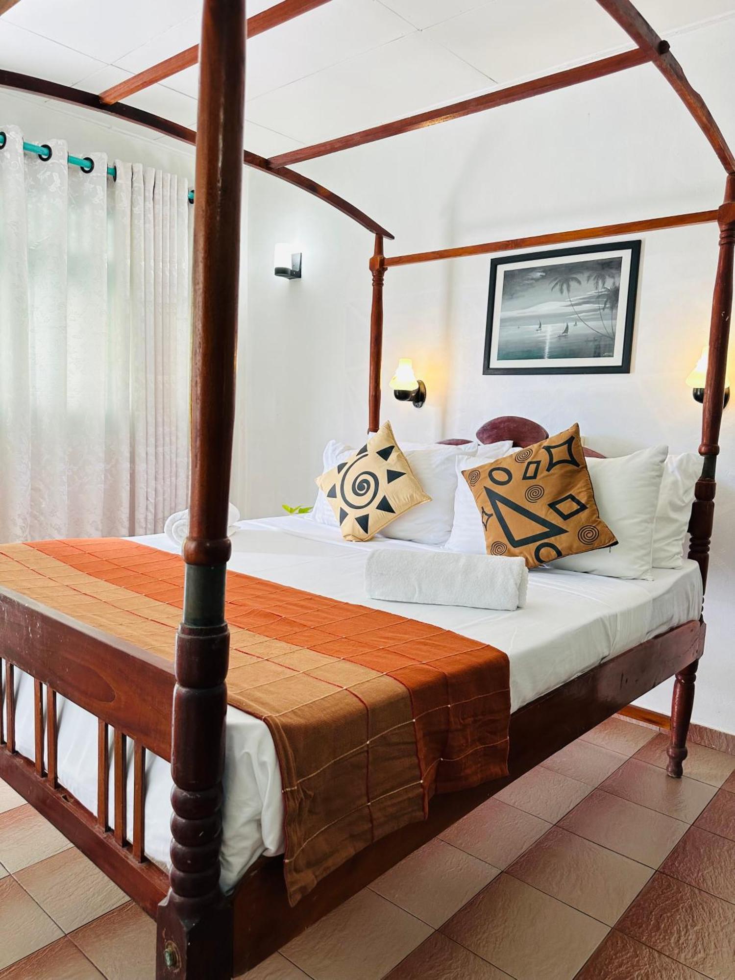 Villa 47 Хиккадува Экстерьер фото