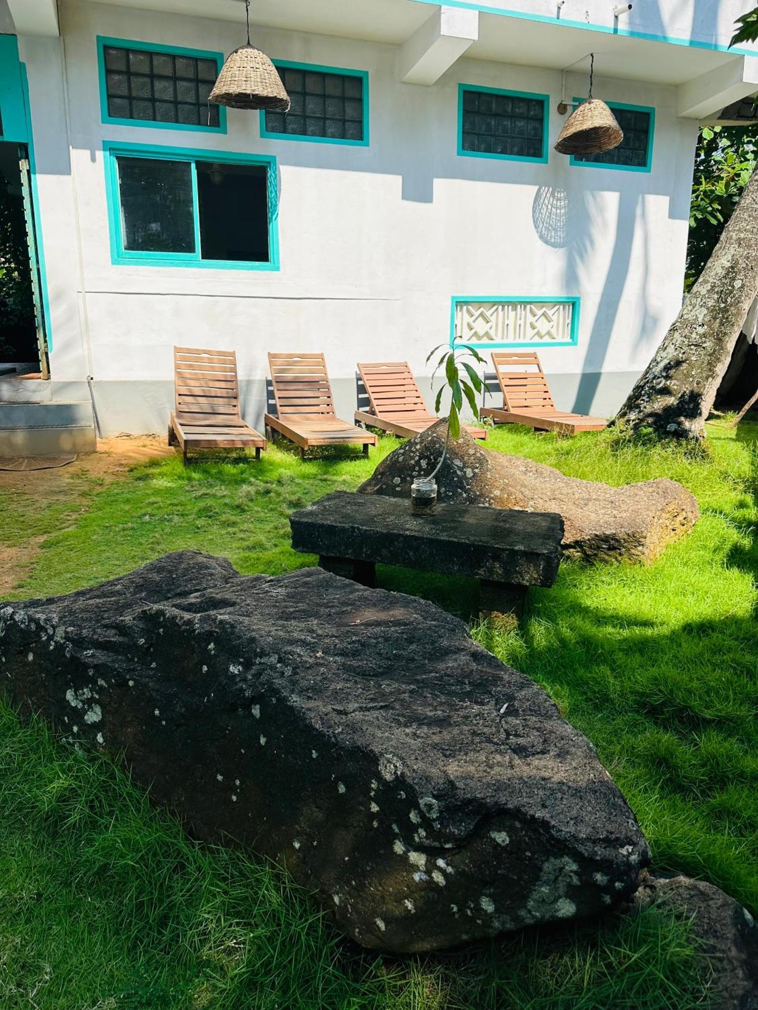 Villa 47 Хиккадува Экстерьер фото
